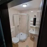ádám Affittacamere