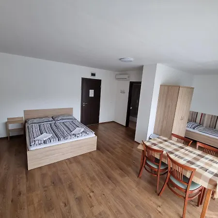 Pensjonat Adam Apartmanhaz