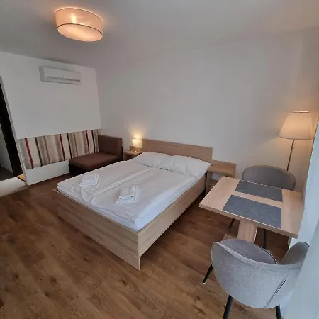 Adam Apartmanhaz Gasthuis