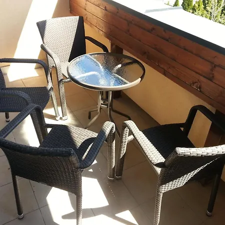 Adam Apartmanhaz Siófok
