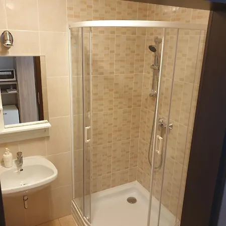 Adam Apartmanhaz Siófok