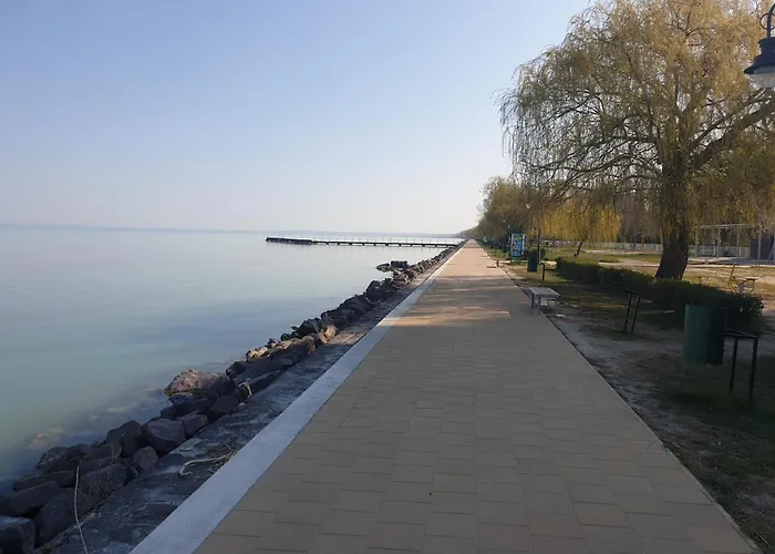 Adam Apartmanhaz Pensjonat